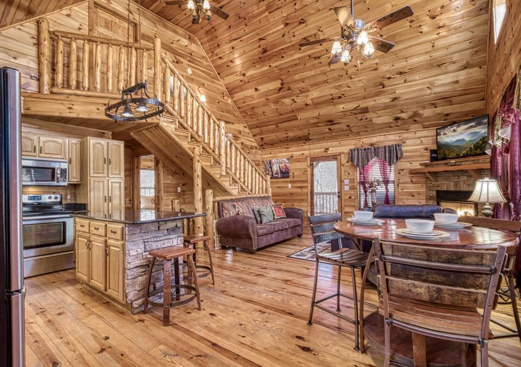 Wilderness Lodge, Hot Tub, Game Room, Pool Access, 1089 Free Tickets Each Paid Day, Dollywood And M Sevierville Kültér fotó